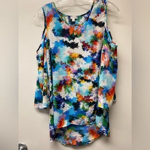 Colorful Spense Wrinkle Free Top with Cutout Shoulders, 3/4 Sleeves. size small.